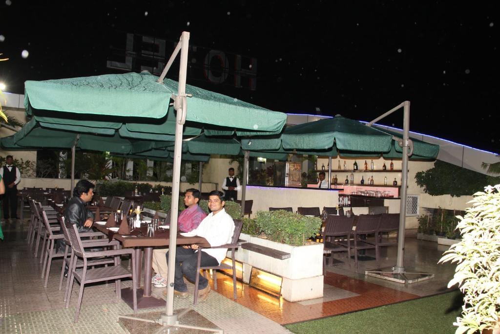 Ambience Executive 호텔 Pimpri-Chinchwad 레스토랑 사진